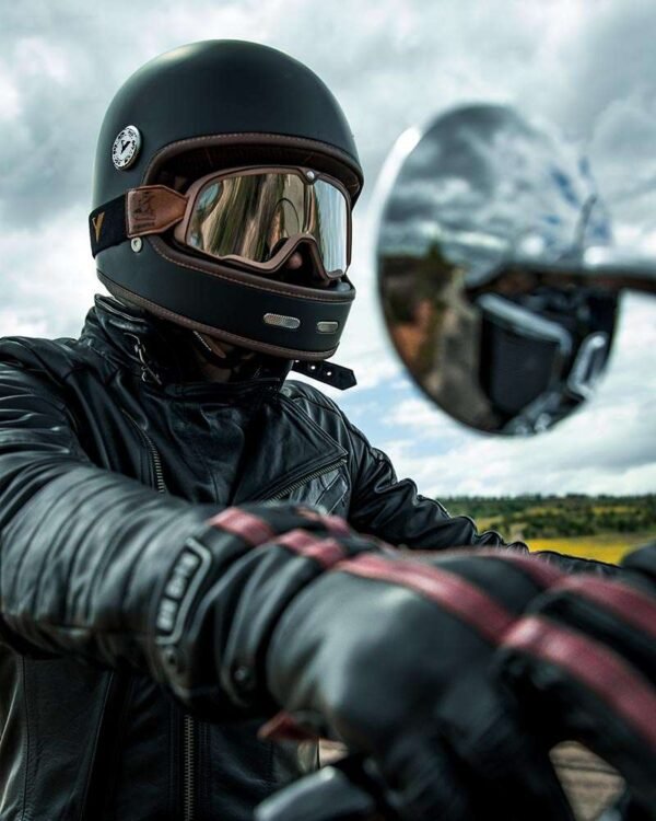 by-city-roadster-ii-helmet-in-matt-black